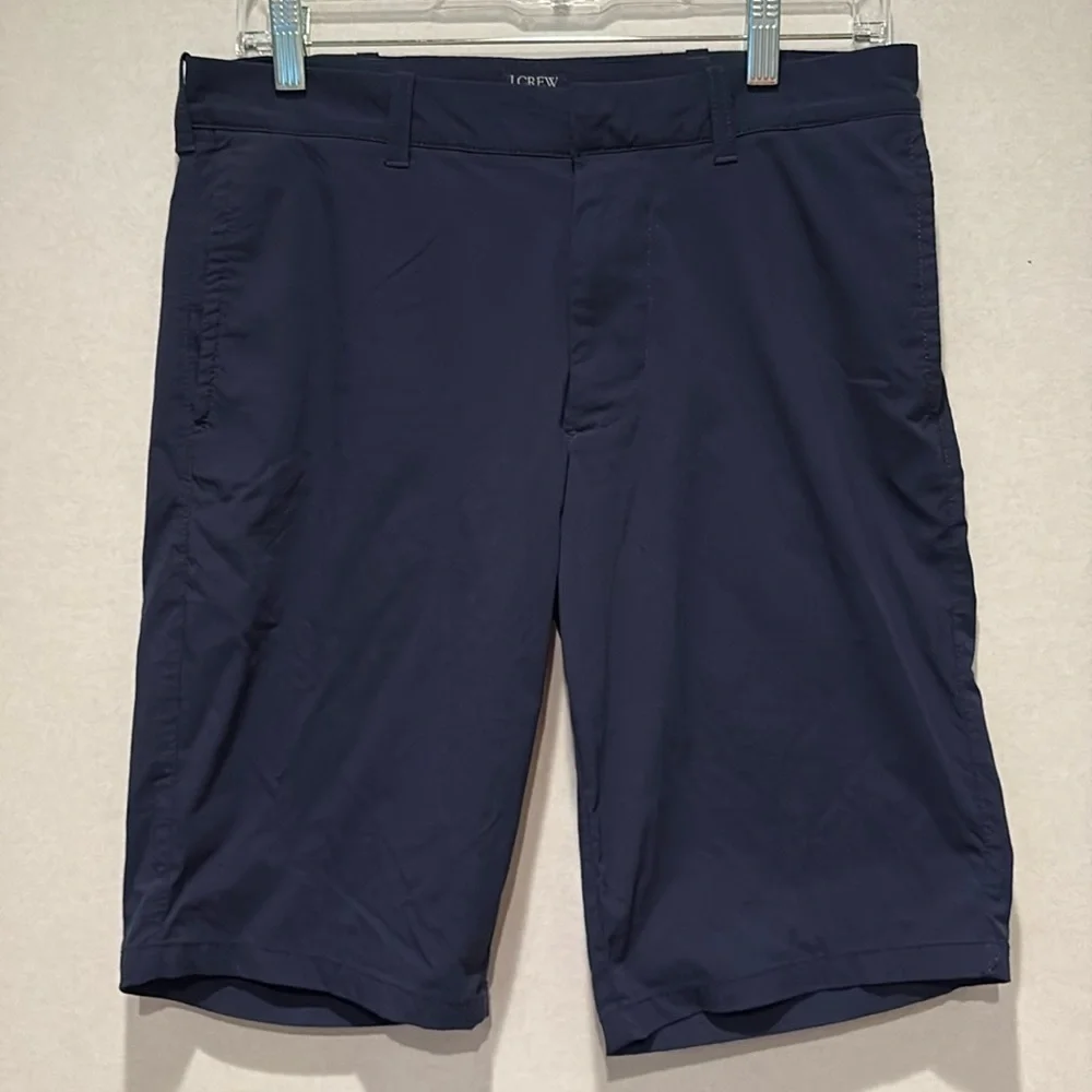 J. Crew - Men's 11-inch Flex Rivington Shorts, Golf Shorts, Size 30. Navy